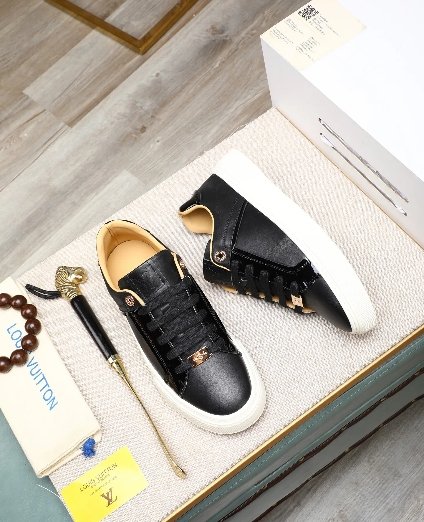 Men's shoes 💰460 [LV～] Men's casual shoes 2025z cabinet sales simultaneously 🔶Size: 38-44 #️⃣ 🔷3 colors🔜The upper is made of multi-material splicing➕cow leather lining, comfortable and breathable, sole: original comfortable and wear-resistant outsole, ⚠️real thing📱photographed🎬real thing is better📢📢📢